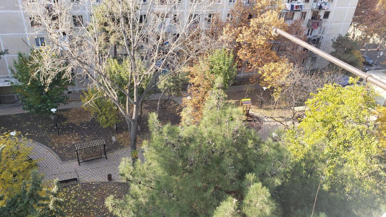 Lovely Apartment Tbilisi Exterior photo